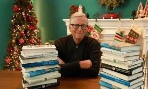 5 quyển sách tỷ phú Bill Gates gợi ý đọc cuối năm