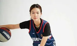 Nữ sinh là 'tay ghi điểm' chủ lực của tuyển bóng rổ Vinschool The Harmony